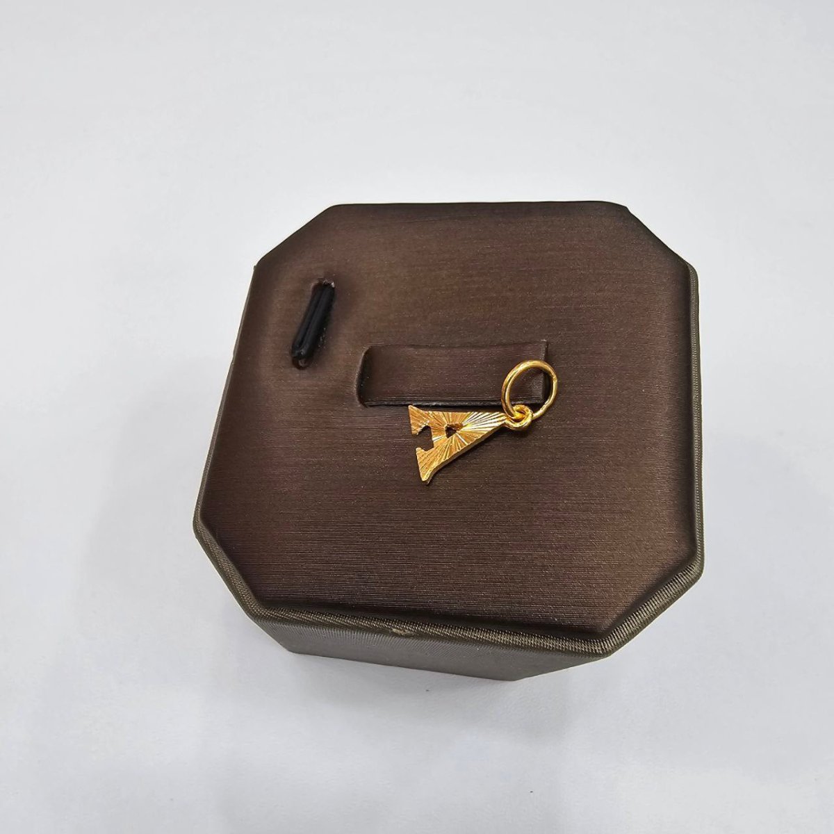 22k / 916 Gold Alphabet Pendant V9 By Singapore Best Gold Shop - Best Gold Shop 22k gold 22k gold pendant 916 gold Charms & Pendants