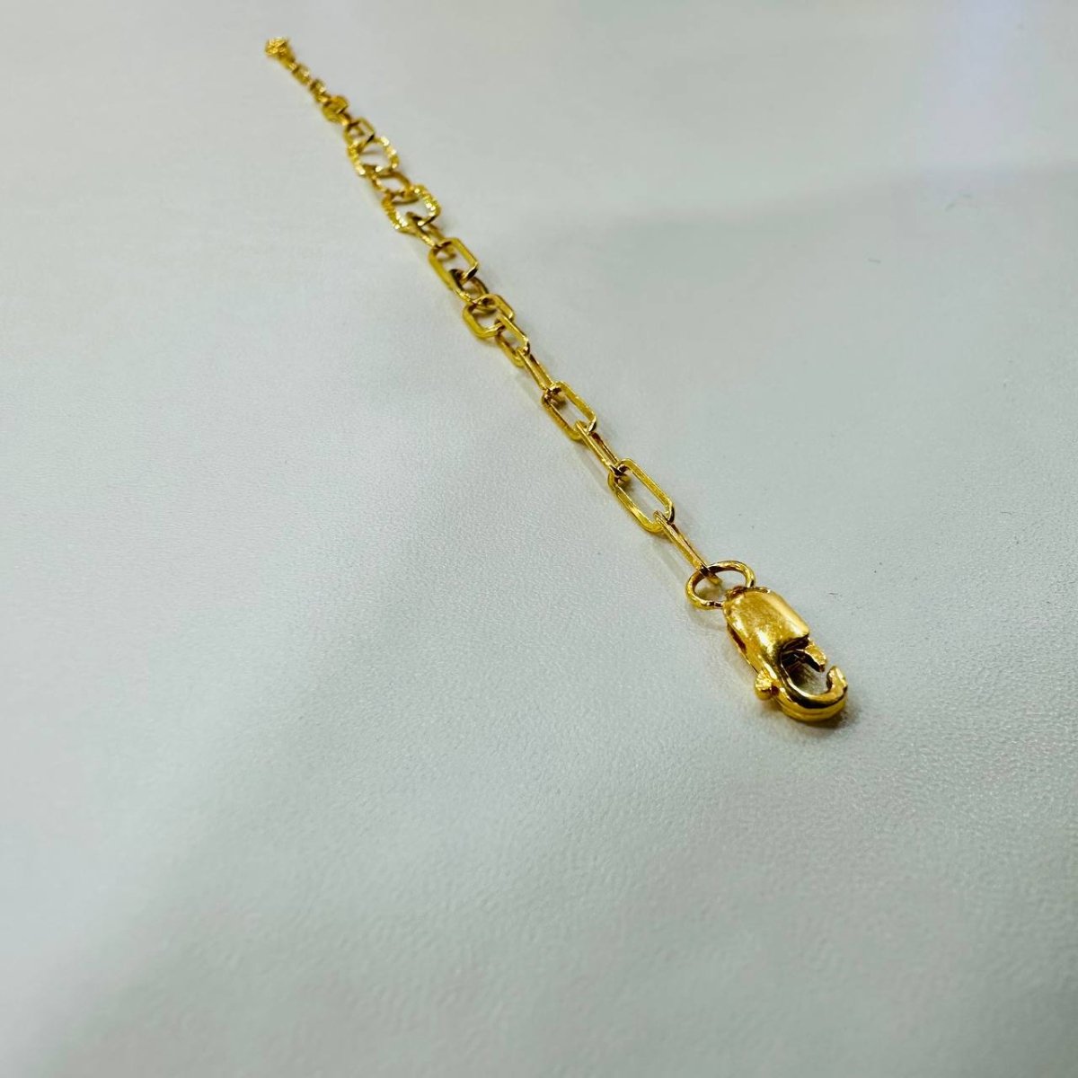 22k / 916 Gold Clip Bracelet V3 by Best Gold Shop - Best Gold Shop 22k gold 22k gold bracelet 916 gold Bracelets