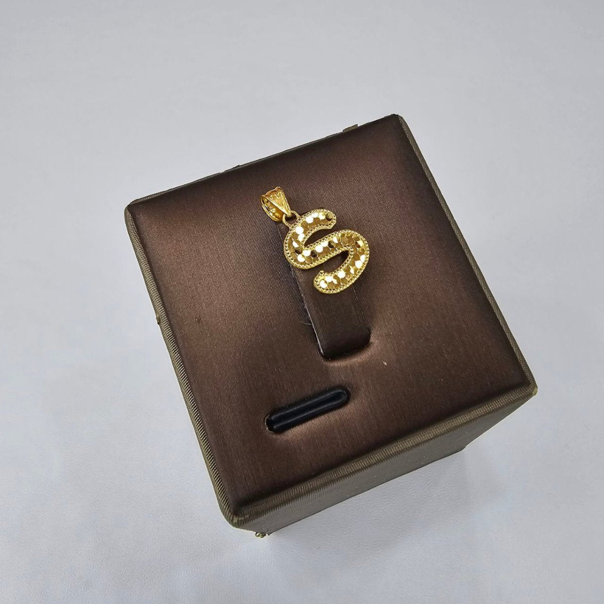 22k / 916 Gold Crush Alphabets Pendants - Best Gold Shop 22k gold 22k gold pendant 916 gold Charms & Pendants