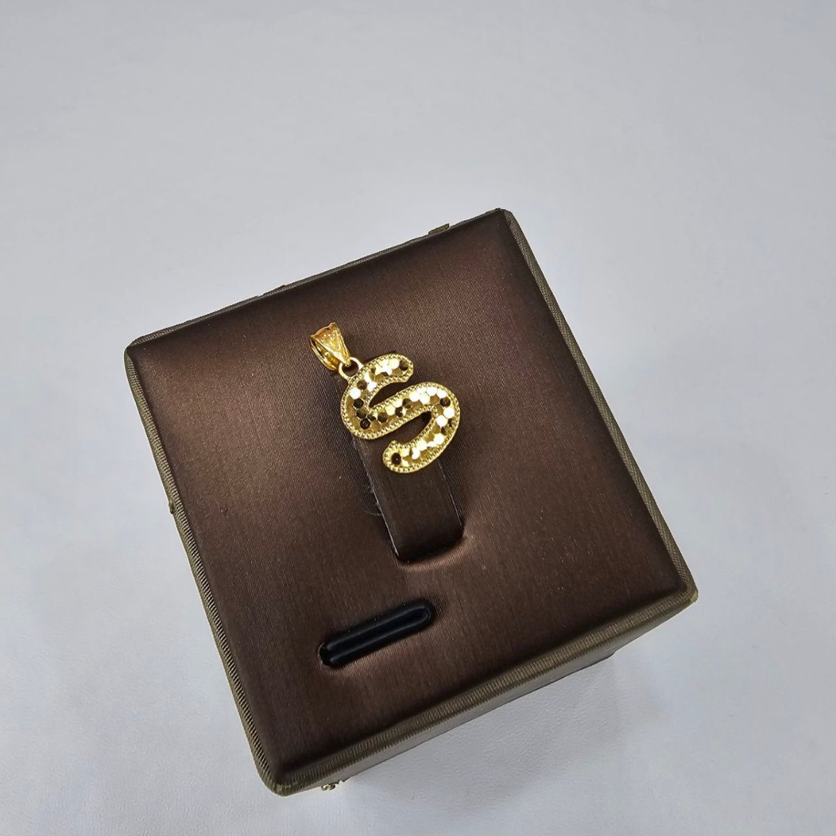 22k / 916 Gold Crush Alphabets Pendants - Best Gold Shop 22k gold 22k gold pendant 916 gold Charms & Pendants