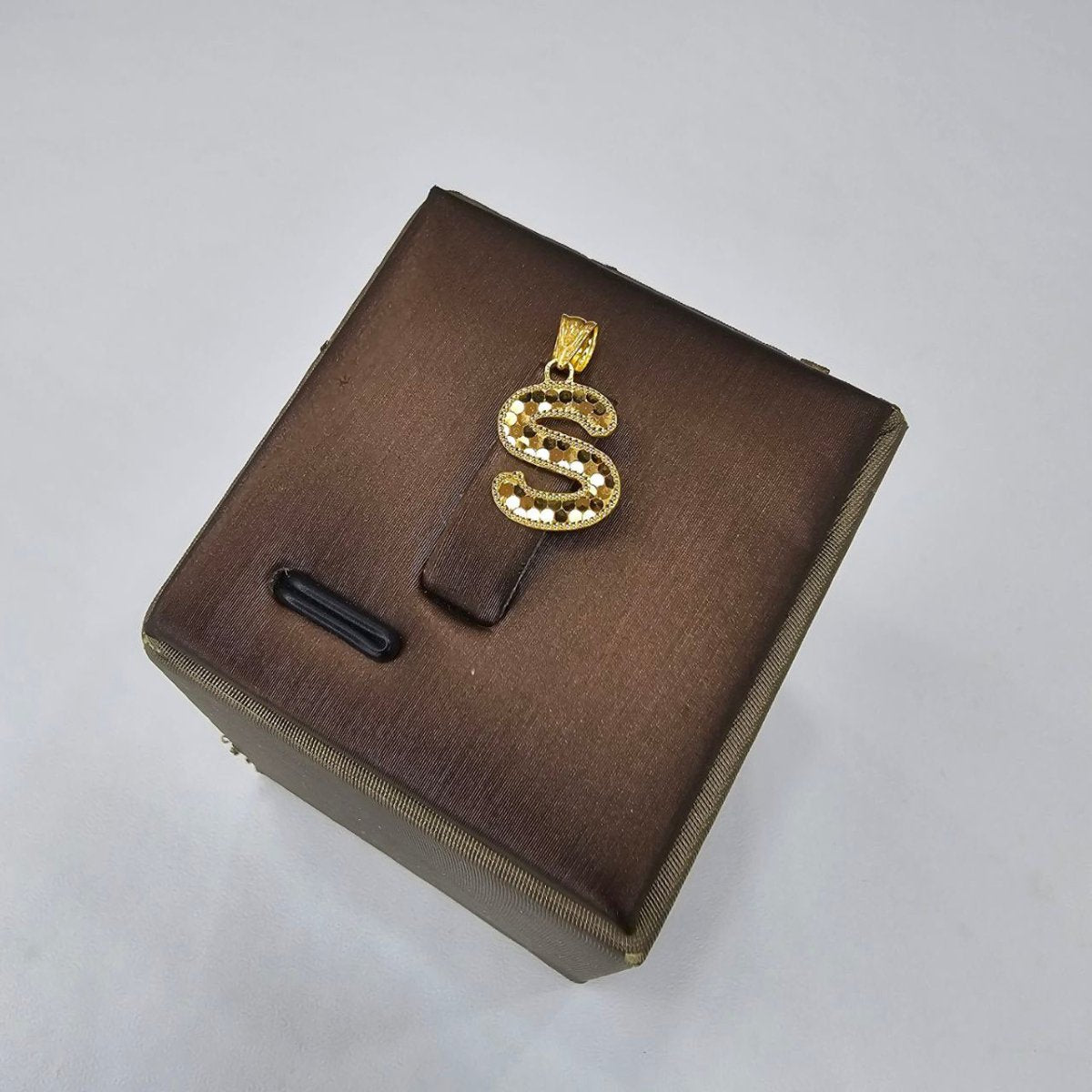 22k / 916 Gold Crush Alphabets Pendants - Best Gold Shop 22k gold 22k gold pendant 916 gold Charms & Pendants
