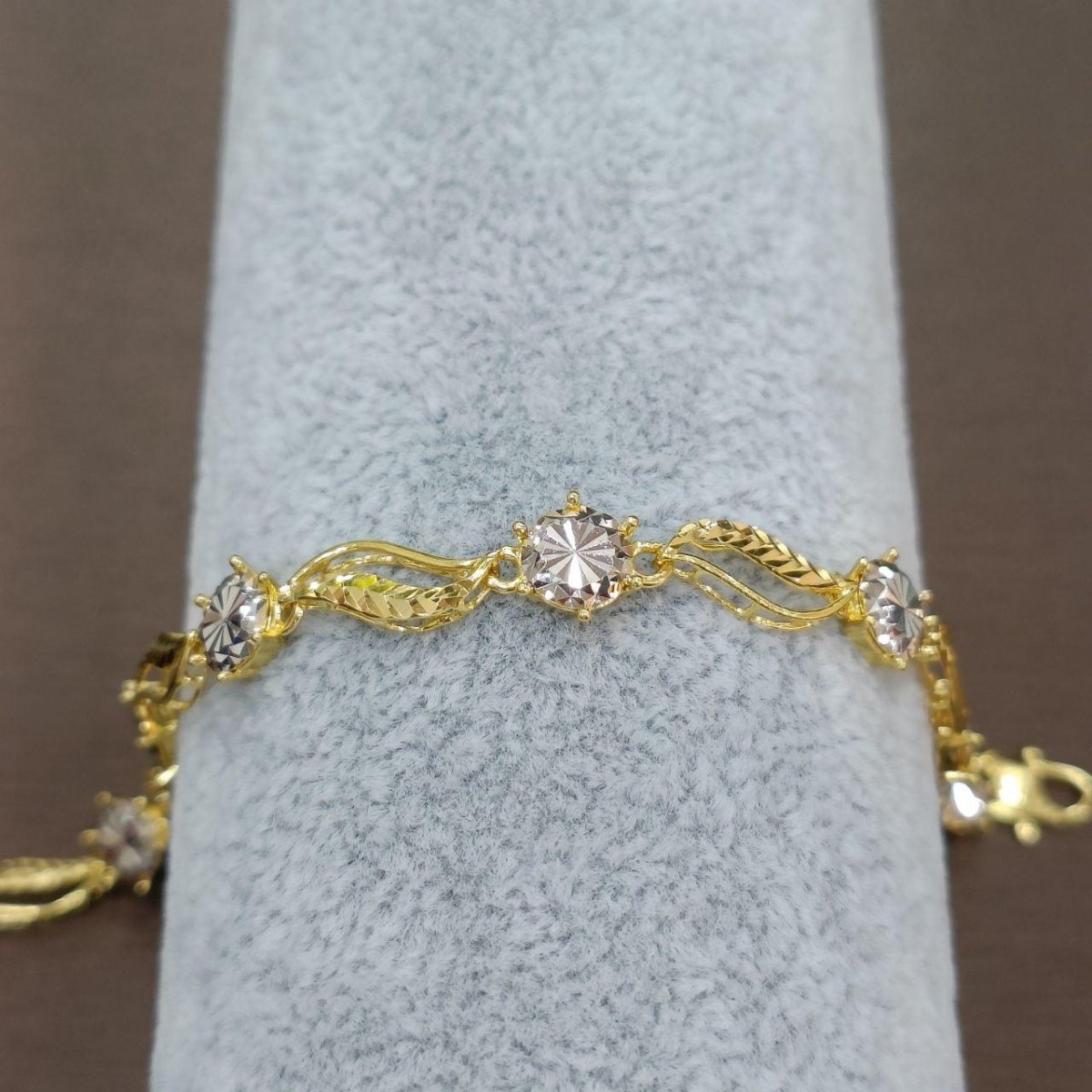 22k / 916 Gold Elegant Bracelet Single side by Best Gold Shop - 22k gold 22k gold bracelet 916 gold Bracelets