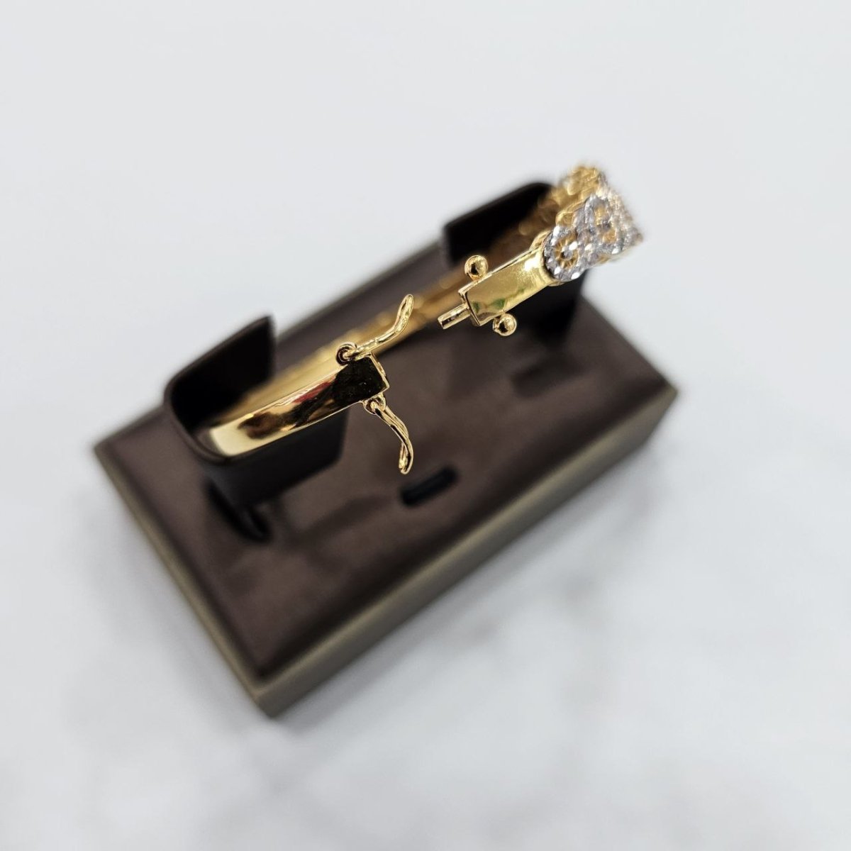 22k / 916 Gold Filigree Elegance Bangle by Best Gold Shop - Best Gold Shop 22k gold 22k gold bangle 22k gold bracelet Bracelets