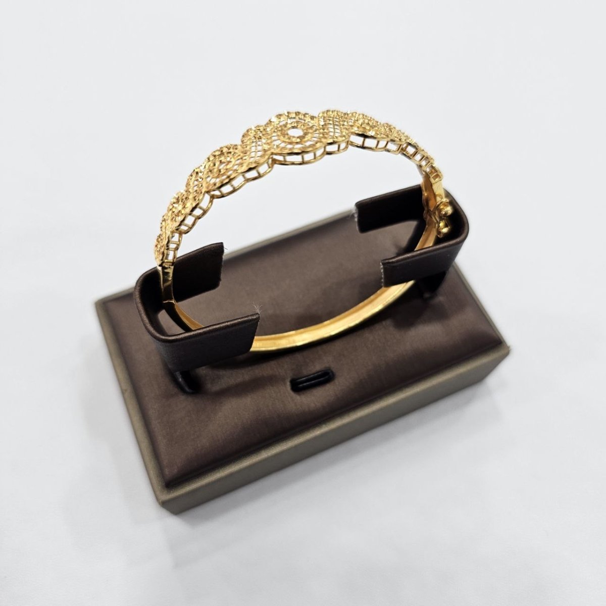22k / 916 Gold Filigree Elegance Bangle by Best Gold Shop - Best Gold Shop 22k gold 22k gold bangle 22k gold bracelet Bracelets