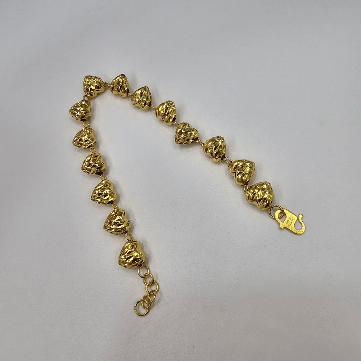 22k / 916 Gold Full Shiny Heart Bracelet Cantik - Best Gold Shop 22k gold 22k gold bracelet 916 gold Bracelets
