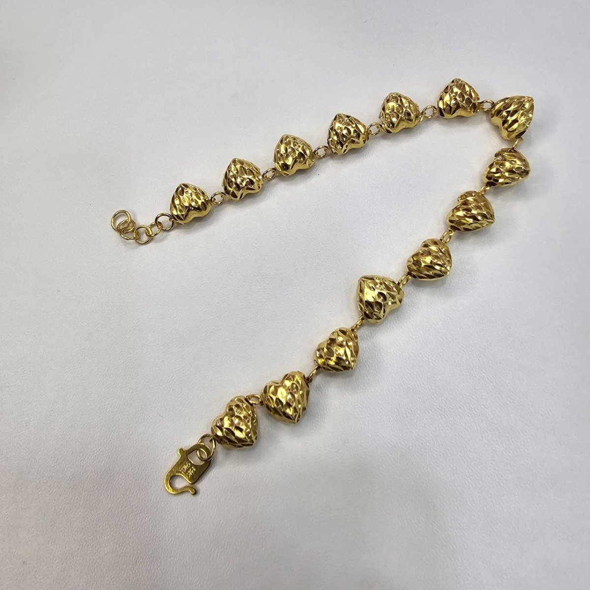 22k / 916 Gold Full Shiny Heart Bracelet Cantik - Best Gold Shop 22k gold 22k gold bracelet 916 gold Bracelets