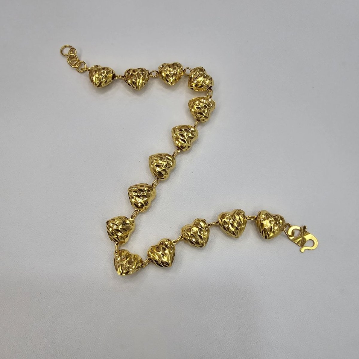 22k / 916 Gold Full Shiny Heart Bracelet Cantik - Best Gold Shop 22k gold 22k gold bracelet 916 gold Bracelets
