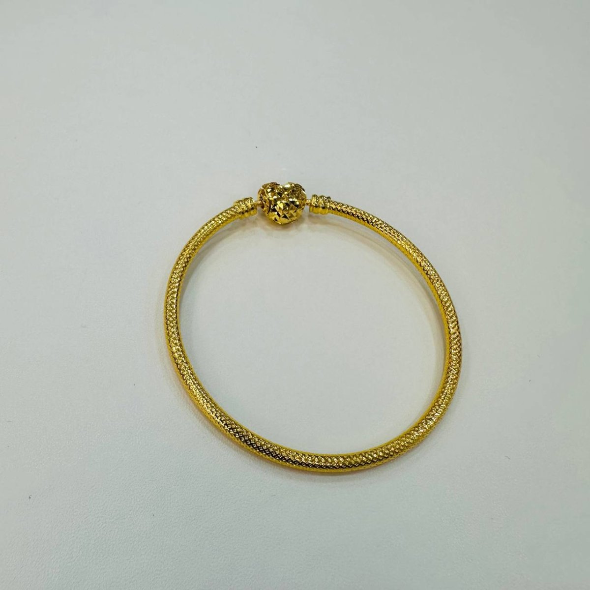 22k / 916 Gold Heart Cutting Bangle by Best Gold Shop - Best Gold Shop 22k gold 22k gold bangle 916 gold Bracelets