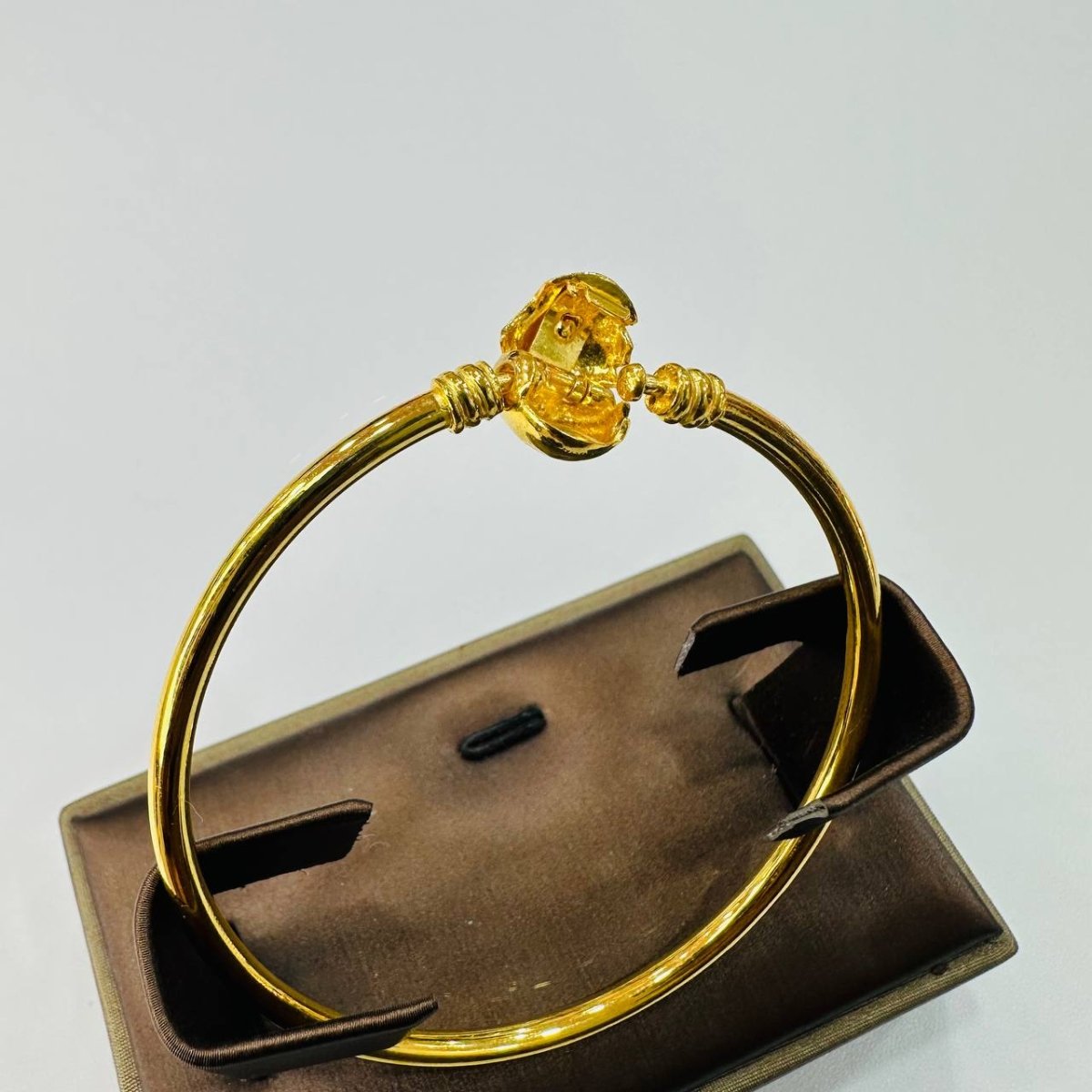 22K / 916 Gold Heart Shiny Charm Bangle by Best Gold Shop - Best Gold Shop 22k gold 22k gold bangle 916 gold Bracelets