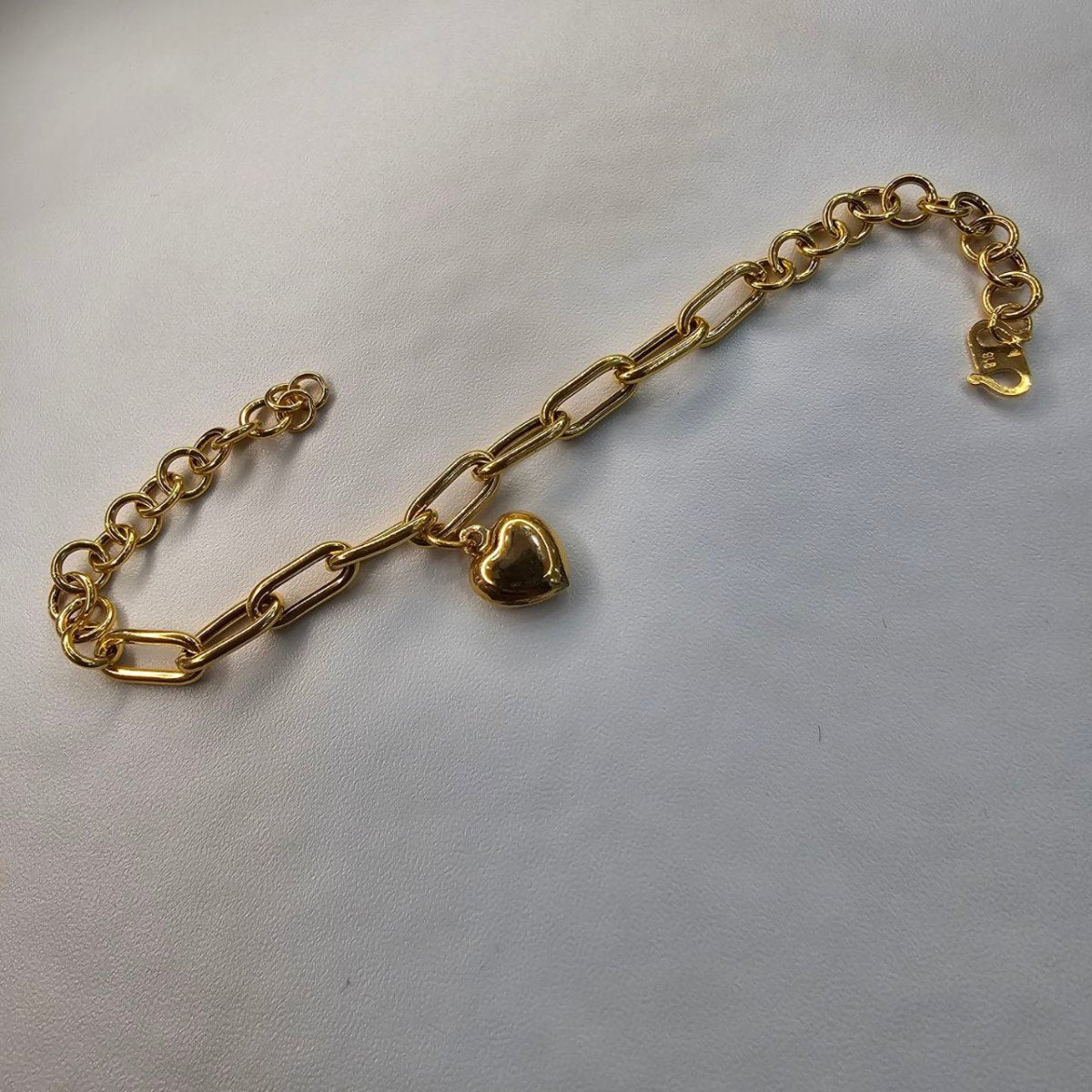 22k / 916 Gold Link Bracelet with Dangling Heart Simple and light - Best Gold Shop 22k gold 22k gold bracelet 916 gold Bracelets