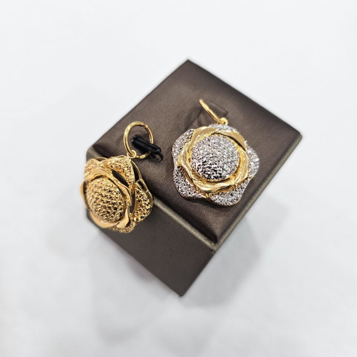 22k / 916 Gold Royal Rose Pendant by Best Gold Shop - Best Gold Shop 22k gold 22k gold pendant 916 gold Charms & Pendants