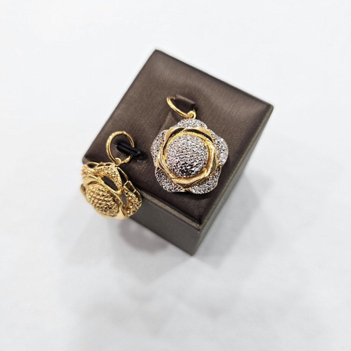 22k / 916 Gold Royal Rose Pendant by Best Gold Shop - Best Gold Shop 22k gold 22k gold pendant 916 gold Charms & Pendants
