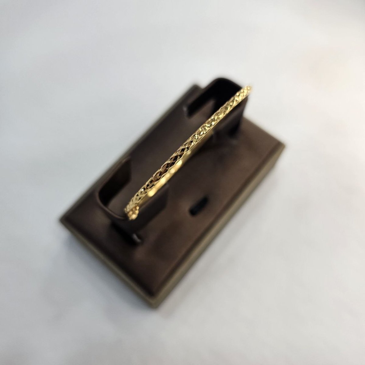 22k / 916 Gold Slim Cutting Design Bangle V2 by Best Gold Shop - Best Gold Shop 22k gold 22k gold bangle 22k gold bracelet Bracelets