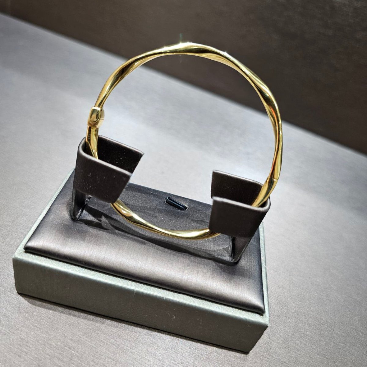 22k / 916 Gold Solid Infinity Bangle by Best Gold Shop - 22k gold 22k gold bangle 916 gold bangle