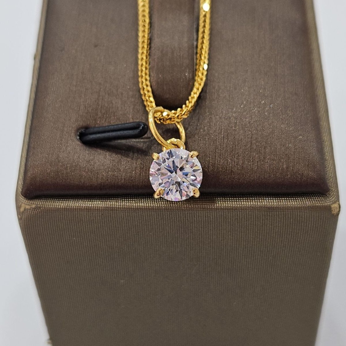 22k / 916 Gold Solitaire Pendant Square Bold Design - Best Gold Shop 22k gold 22k gold pendant 916 gold Charms & Pendants