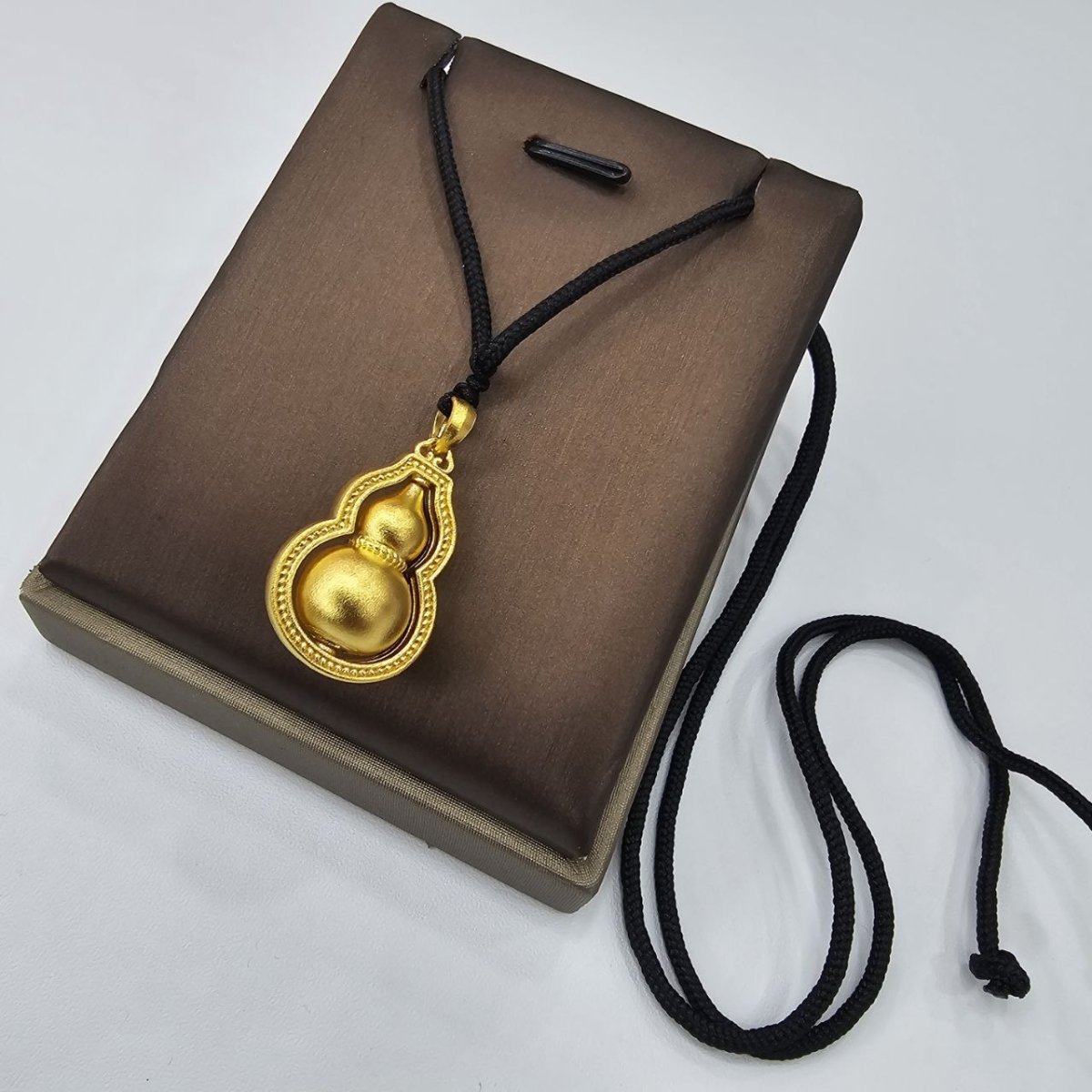 24K / 999 Gold Bottle Gourd Pendant with Black String - Best Gold Shop 24k gold 24k gold Pendant 999 gold Charms & Pendants