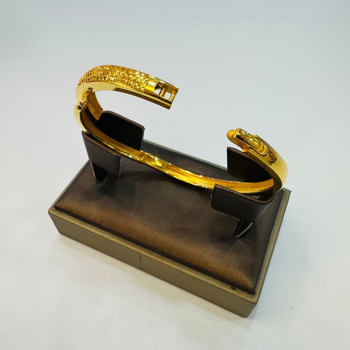 22K / 916 Gold Cuff Bangle by Best Gold Shop
