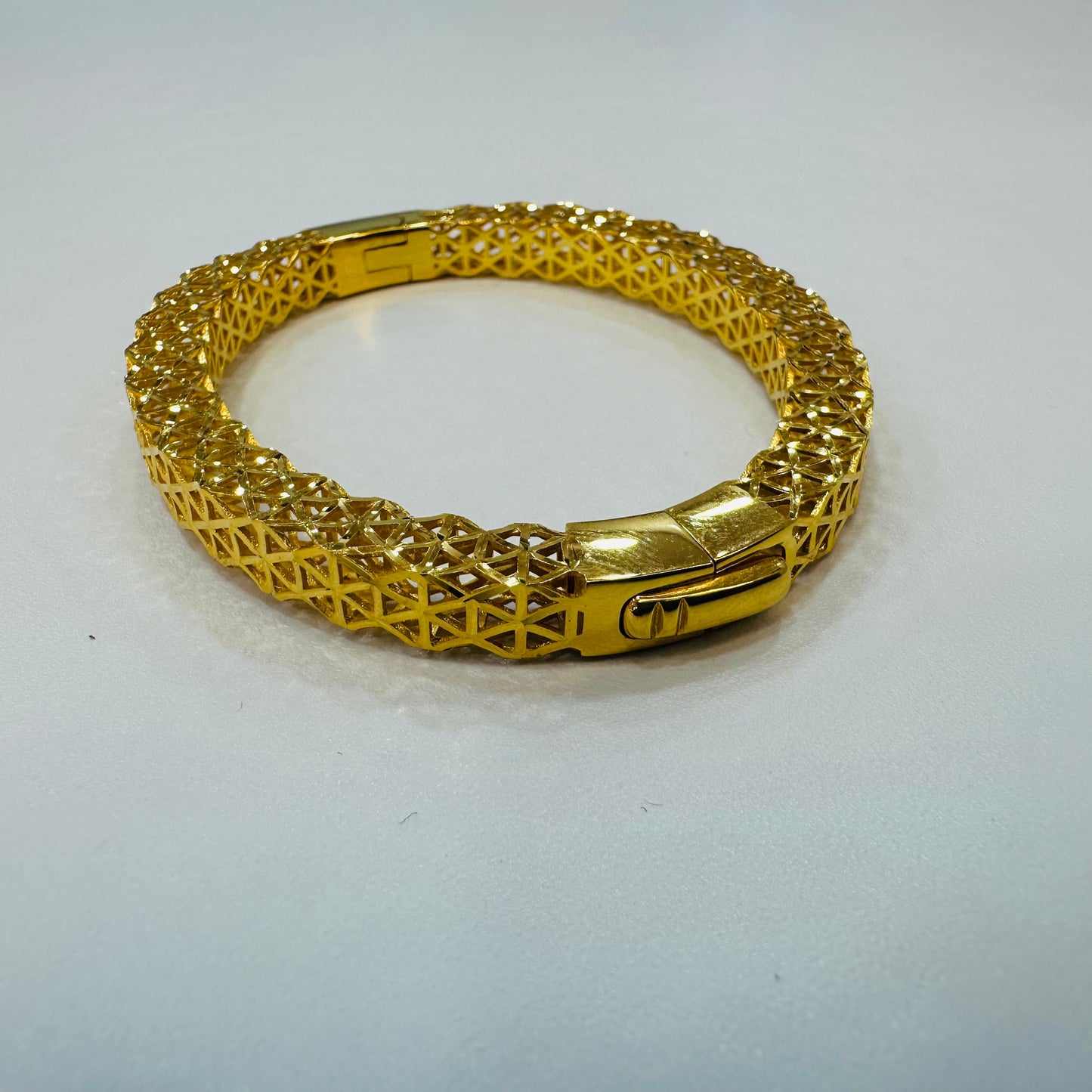 22K / 916 Gold Celestial Bangle by Best Gold Shop