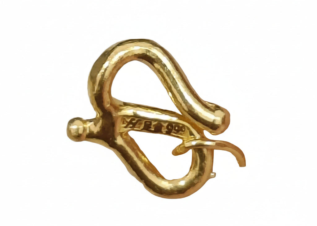 Close-up of the Wan Zi Ruyi bracelet hook clasp on white, showing the stamped 999 marking and rounded clasp ends