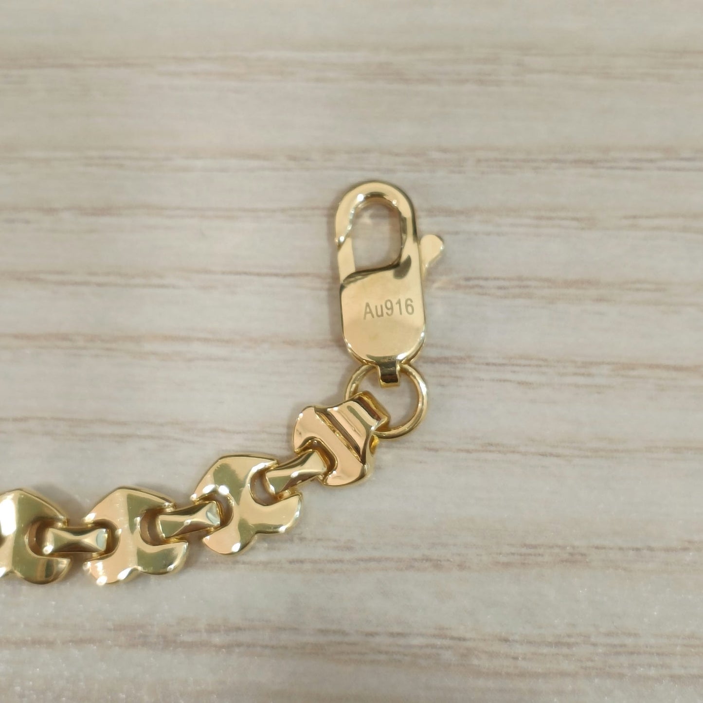 916 Gold Metric Heart Bracelet | Elegant 22K Heart Design