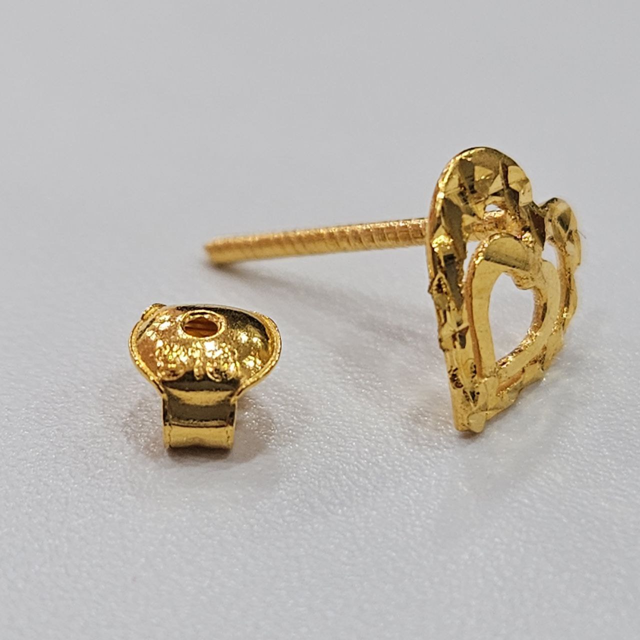 22k / 916 Gold Cutting Heart design Earring