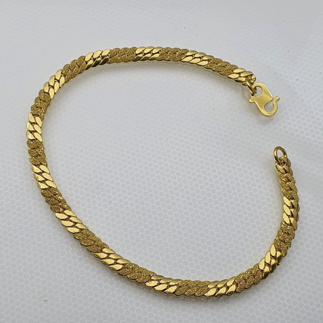 https://bestgoldshop.asia/products/22k-916-gold-hollow-cowboy-bracelet<br />
<br />
22k / 916...