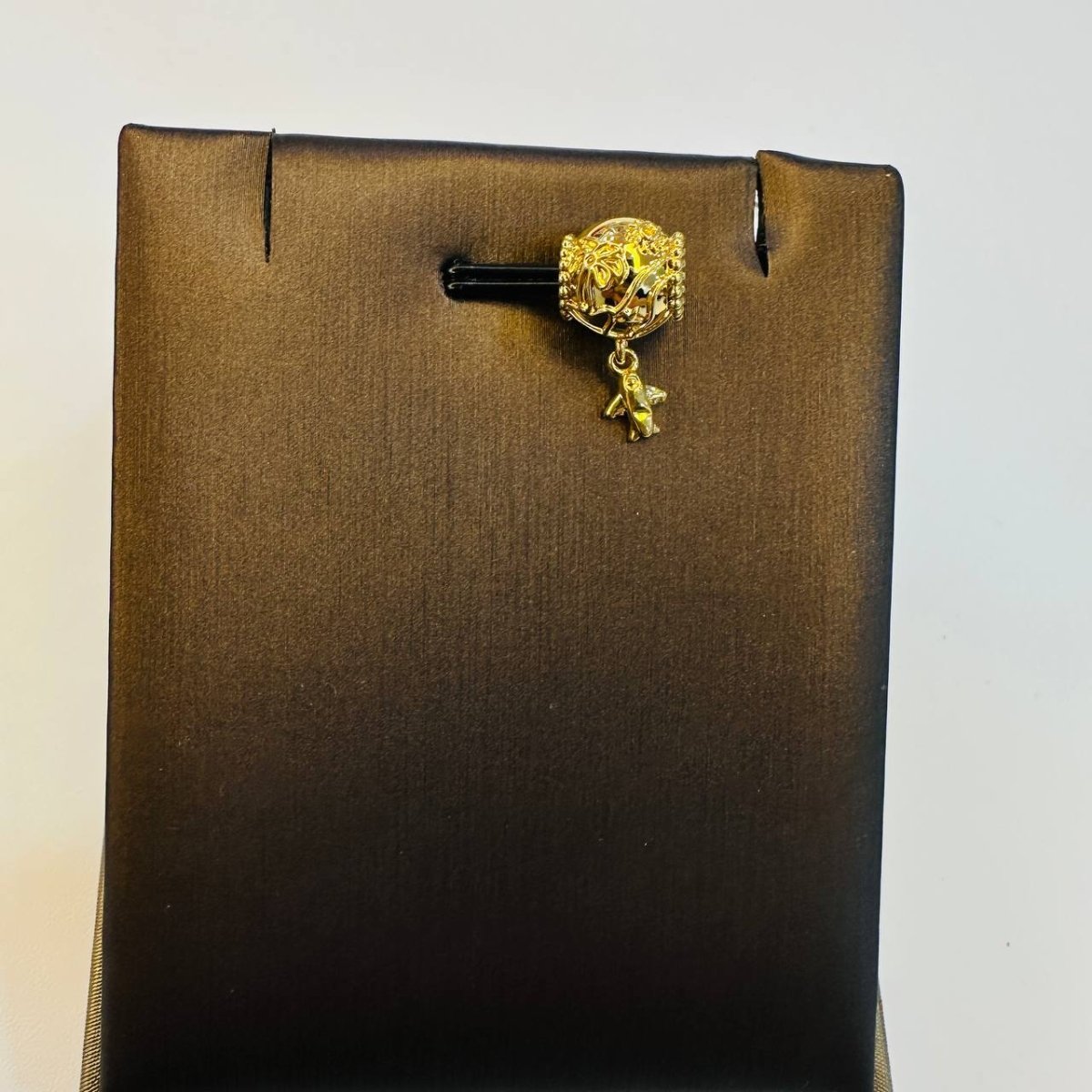 22k / 916 Gold 0.26 to 0.35 grams Grand Pendant and Charms - 22k gold 22k Gold Charms 22k gold pendant Charms & Pendants