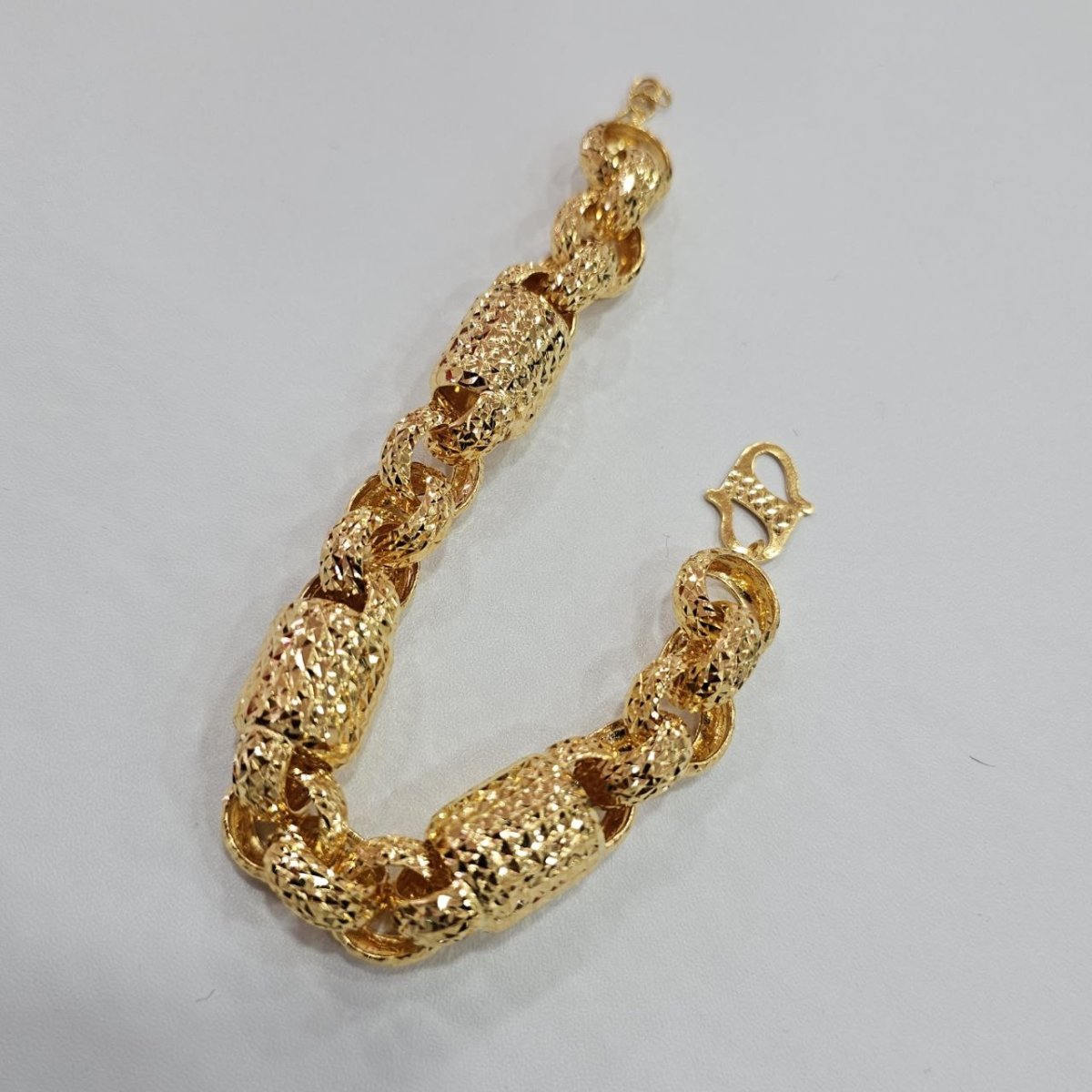 22k / 916 Gold Bold Chain Barrel Gold Bracelet by Best Gold Shop - Best Gold Shop 22k gold 22k gold bracelet 916 gold Bracelets