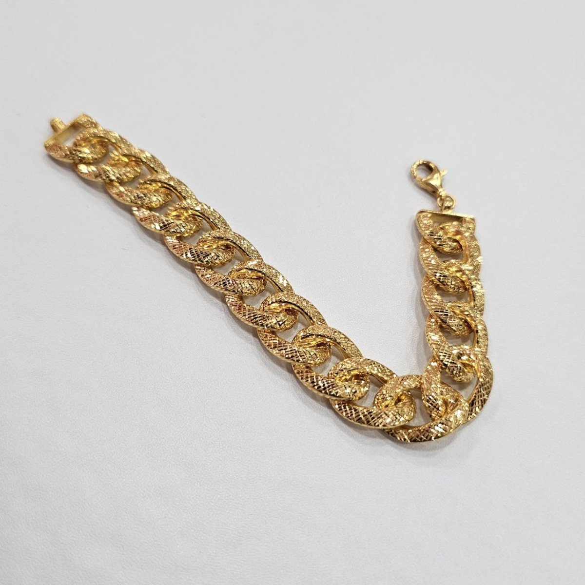 22K / 916 Gold Bold Cuban Textured Bracelet by Best Gold Shop - Best Gold Shop 22k gold 22k gold bracelet 916 gold Bracelets