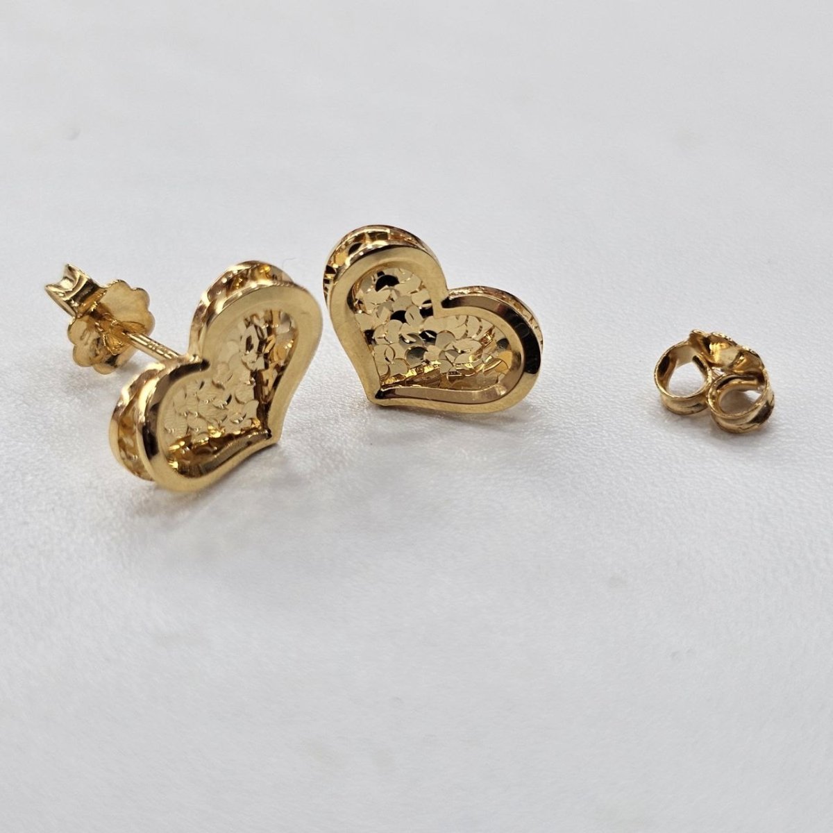 22k / 916 Gold Cutting Heart design Earring - Best Gold Shop 22k gold 22k gold earring 916 gold Earrings