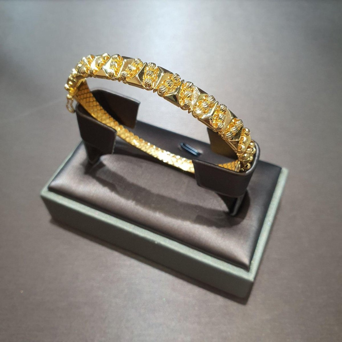 22k / 916 Gold Designer Bead design Bangle V2 - Best Gold Shop 22k gold 22k gold bangle 916 gold bangle