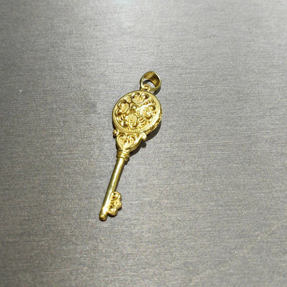 22k / 916 Gold Designer Key - Best Gold Shop 22k gold 22k gold pendant 916 gold Charms & Pendants