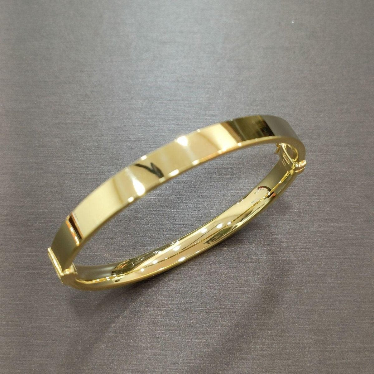 22k / 916 Gold Hollow Shiny Bangle - Best Gold Shop 22k gold 22k gold bangle 916 gold bangle