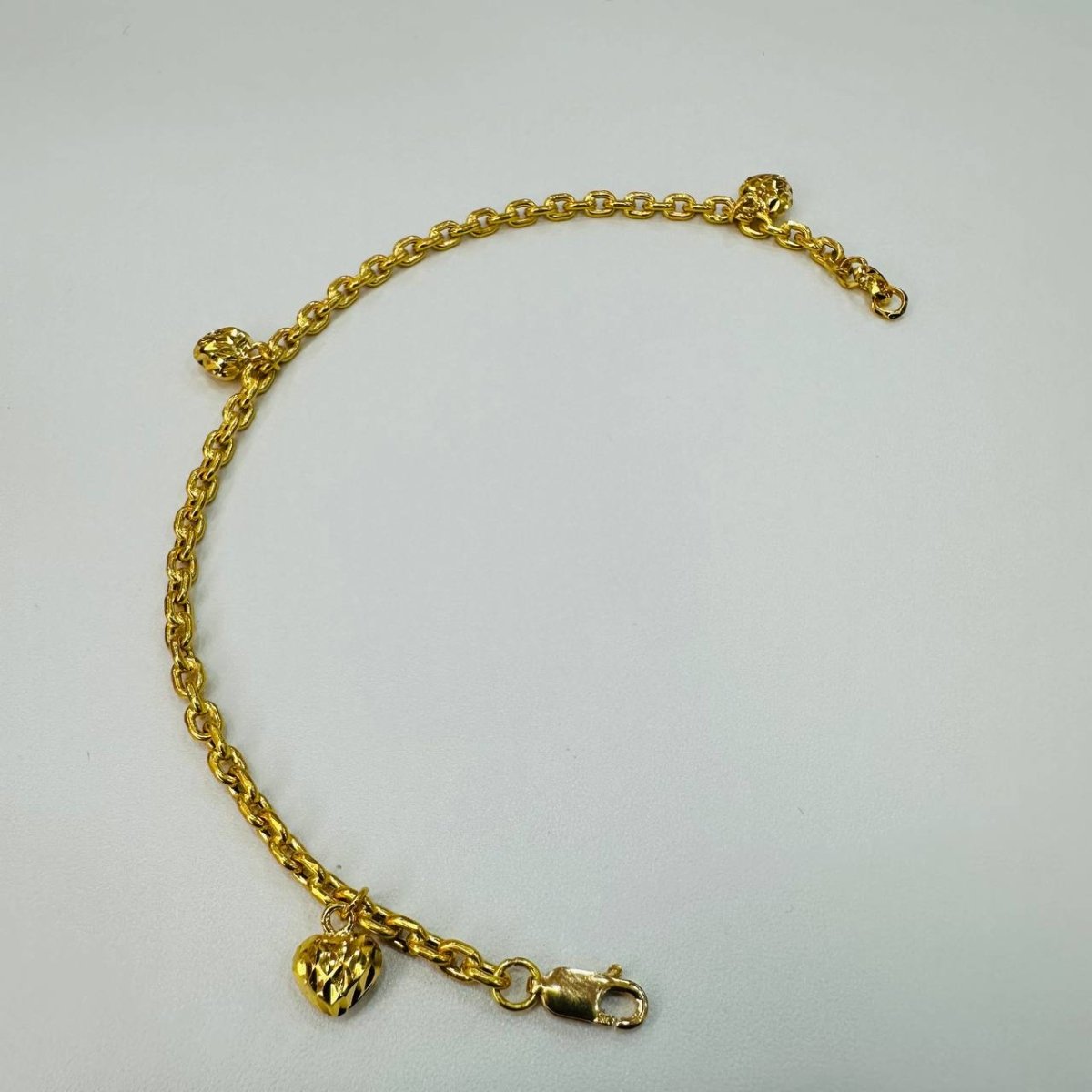 22k / 916 Gold Hollow Wan Zi Dangling Heart Bracelet - Best Gold Shop 22k gold 22k gold bracelet 916 gold Bracelets