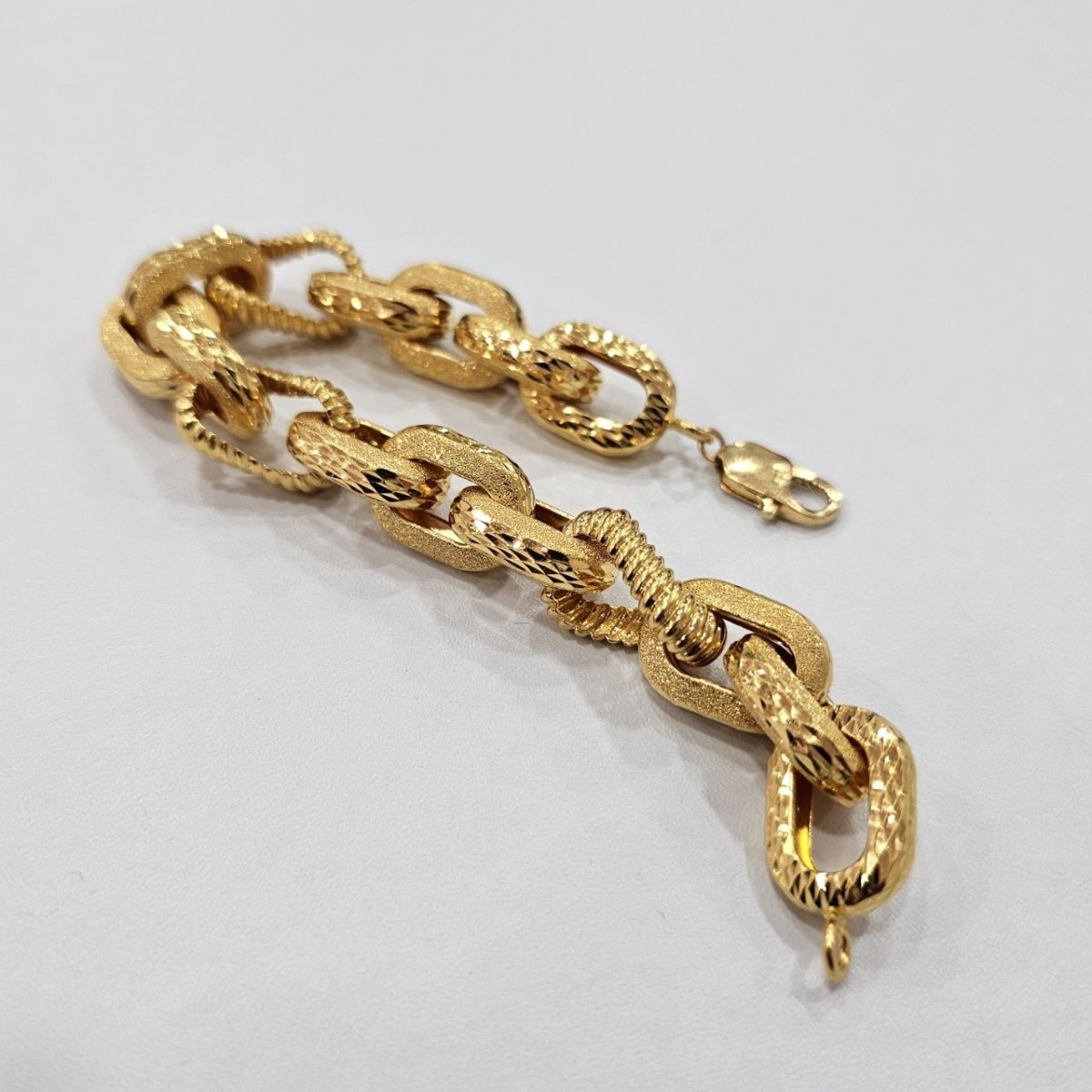 22K / 916 Gold Regal Twist Gold Bracelet by Best Gold Shop - Best Gold Shop 22k gold 22k gold bracelet 916 gold Bracelets