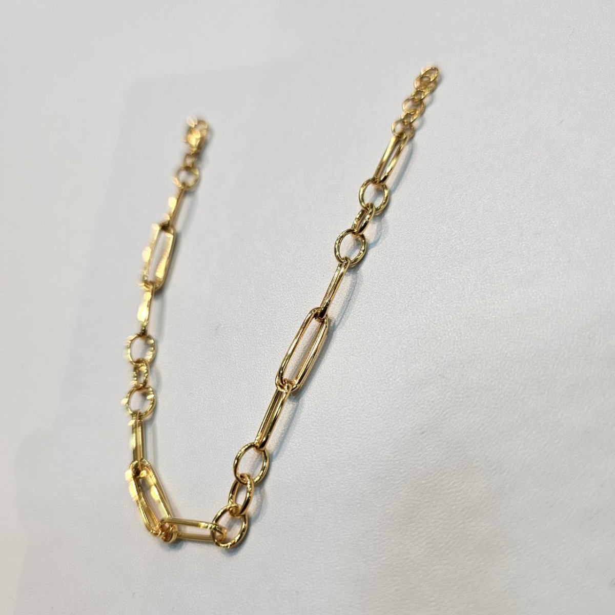 22k / 916 Gold Sleek Paperclip Chain Bracelet - Best Gold Shop 22k gold 22k gold bracelet 916 gold Bracelets