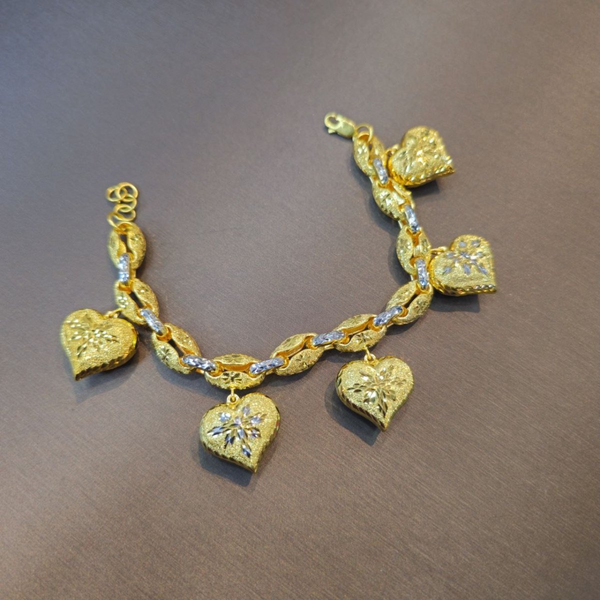 22k / 916 Gold Wan Zi Dangling heart bracelet 2 colour - Best Gold Shop 22k gold 22k gold bracelet 916 gold Bracelets