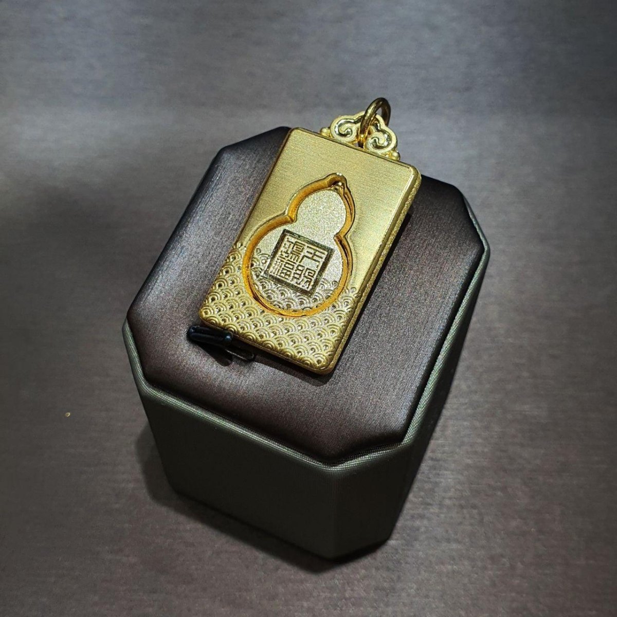 24k / 999 Gold Hulu Pendant Moveable - Best Gold Shop 24k gold 24k gold Pendant 999 gold Charms & Pendants