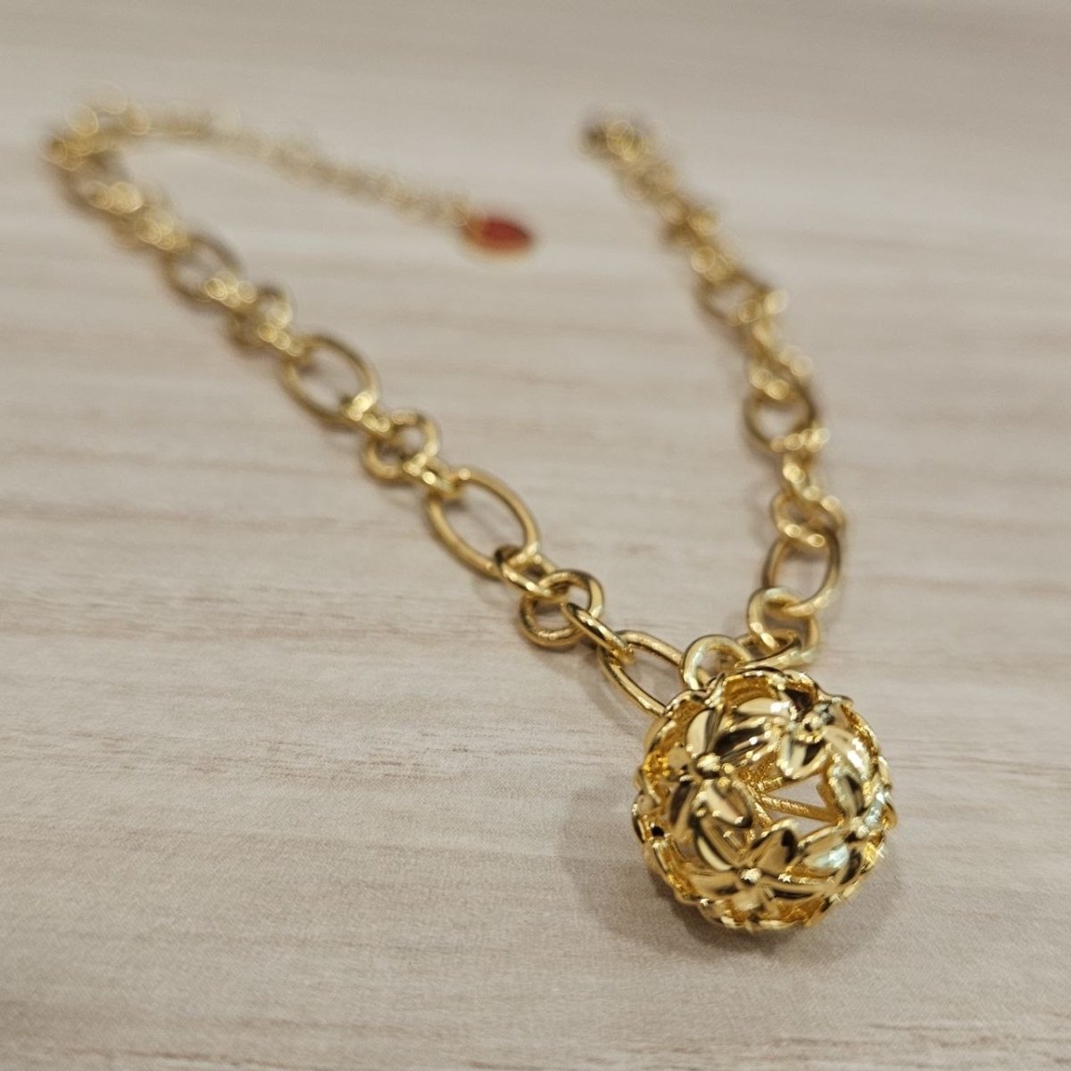 916 Gold Bracelet Link Design With Dangling CharmsBraceletsBest Gold Shop