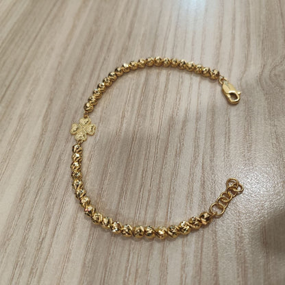 916 gold flower bead bracelet with clover centerpiece