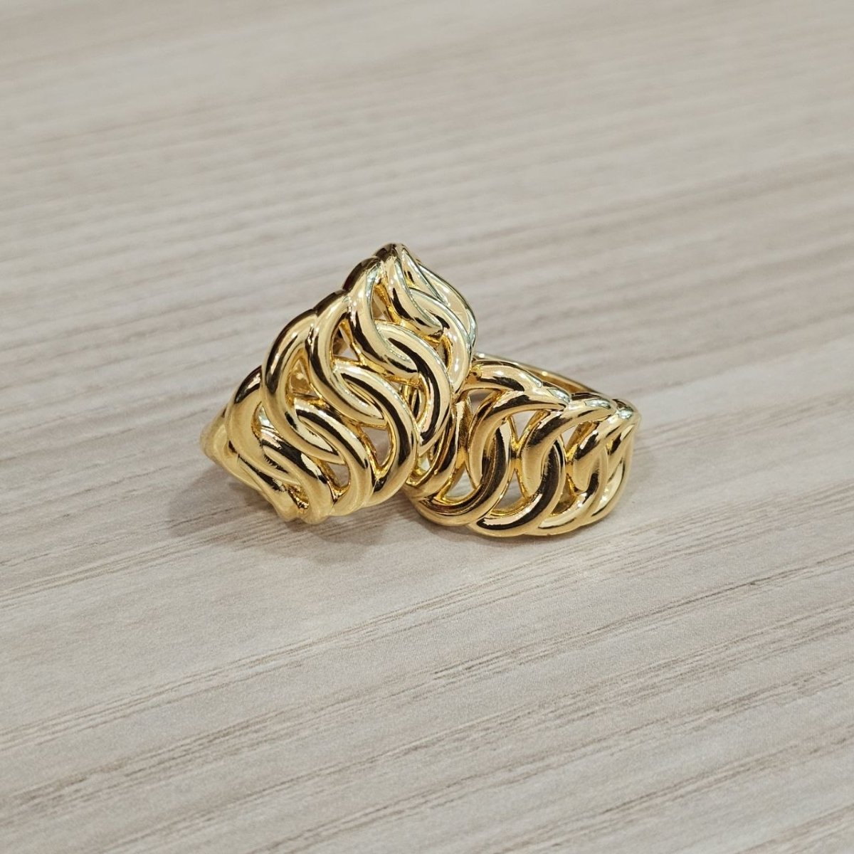 916 Gold Crescent Chain Ring Latest Design Bold and Feather LightRingsBest Gold Shop