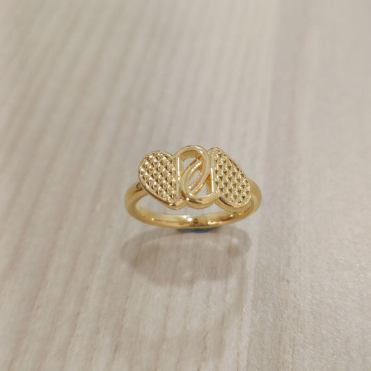 Front view of 916 gold cross heart ring