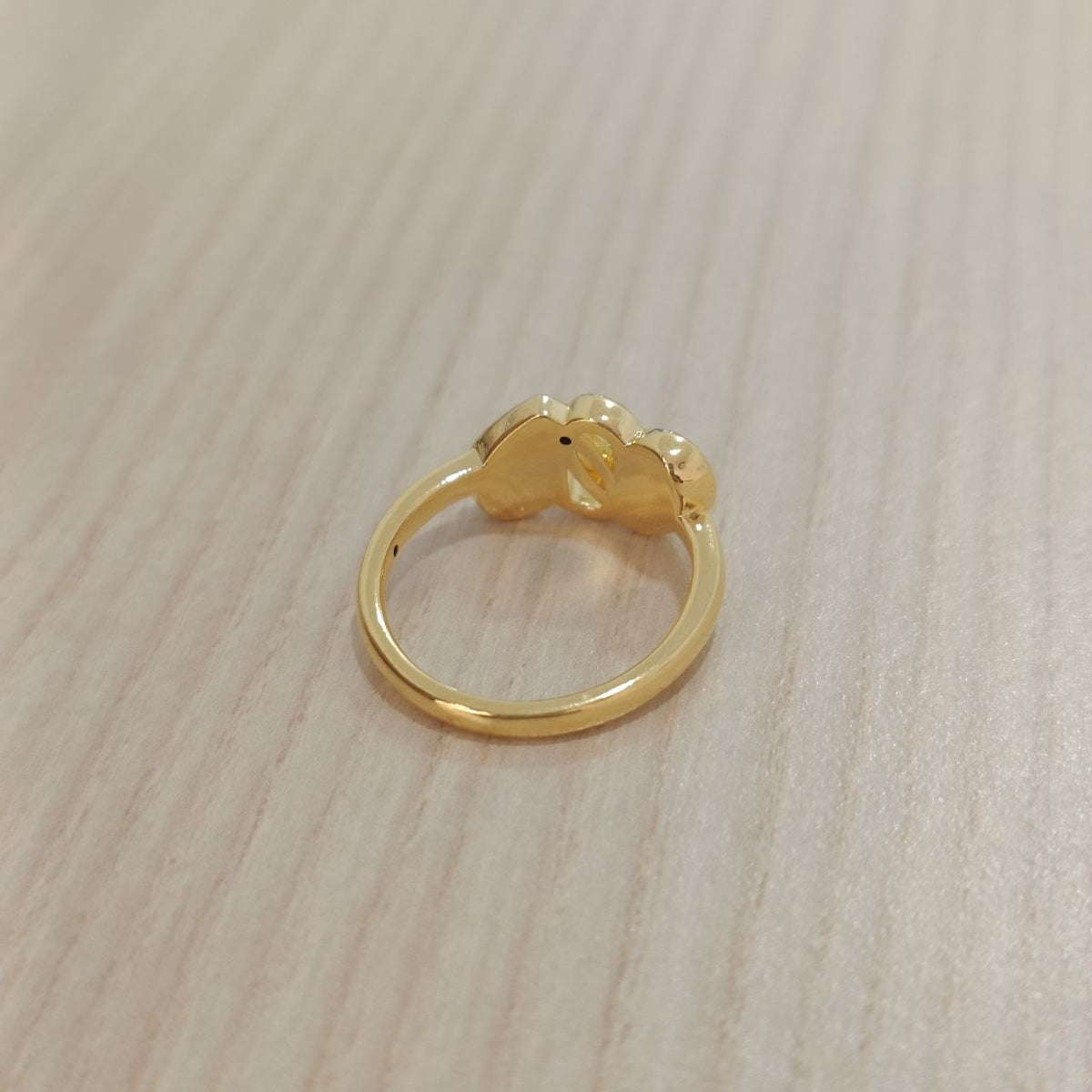 Rear view of 916 gold cross heart ring
