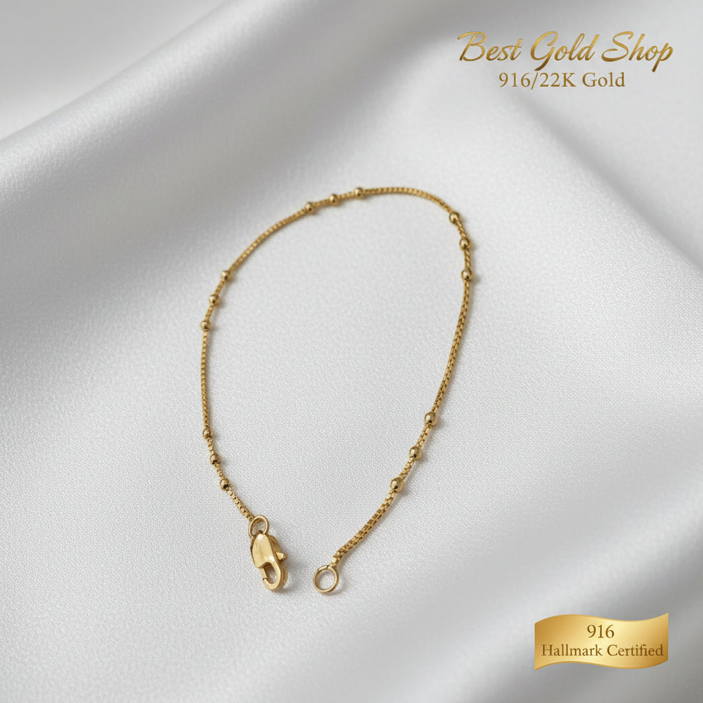 Close-up of clasp on the 916 Gold Fancy Bead Station Bracelet.