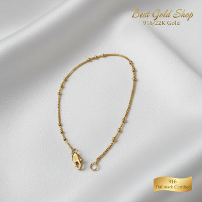 Close-up of clasp on the 916 Gold Fancy Bead Station Bracelet.