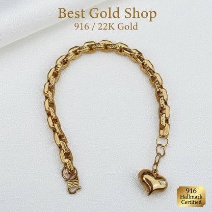 Close-up of the 916 gold Wanzi Heart bracelet with diamond-cut links
