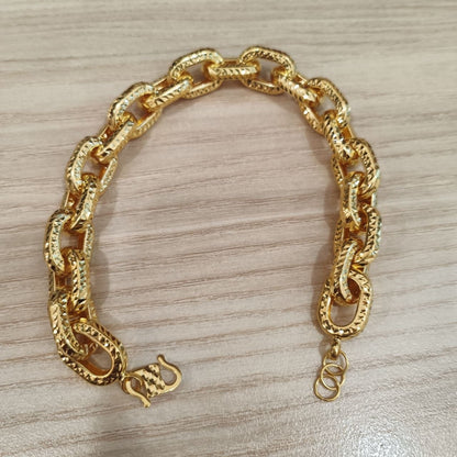 916 gold hollow anchor link bracelet angled view