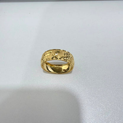916 gold hollow sandy ring V1, front view of textured band