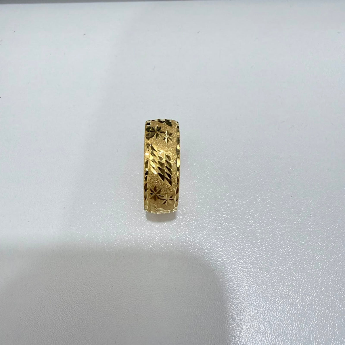 916 gold hollow sandy ring V1, straight side view