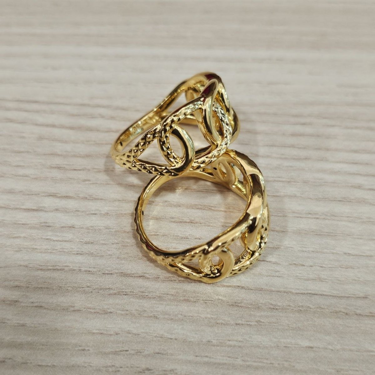 916 Gold Interlock Design Ring Latest Design and Feather LightRingsBest Gold Shop